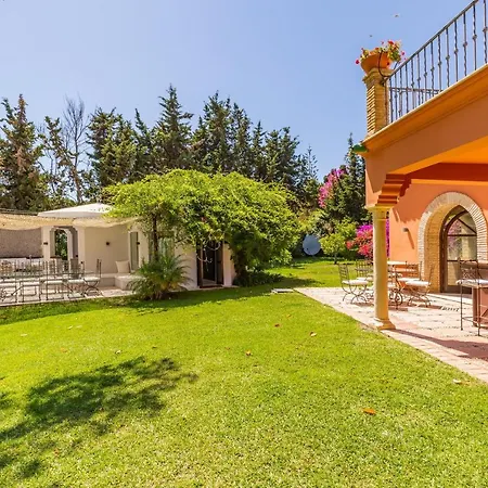 Hacienda Del Mar *